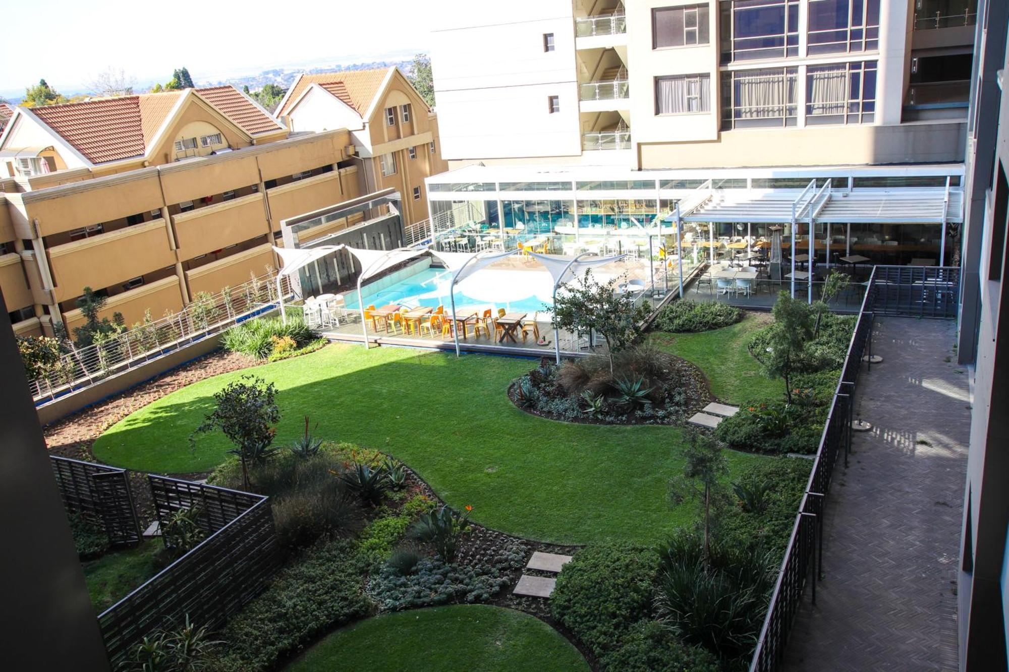 Cgrsa Apartments Sandton ヨハネスブルグ エクステリア 写真